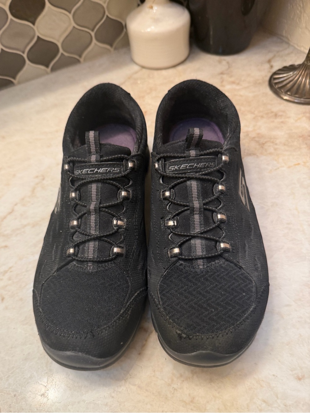 Women’s Skechers black slip-on Sz 8.5